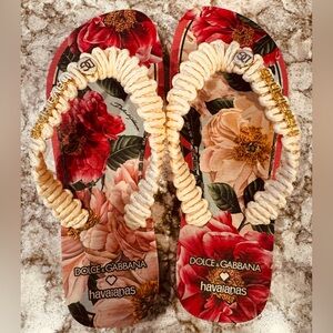 Dolce & Gabbana x Havaianas Floral Flip Flops